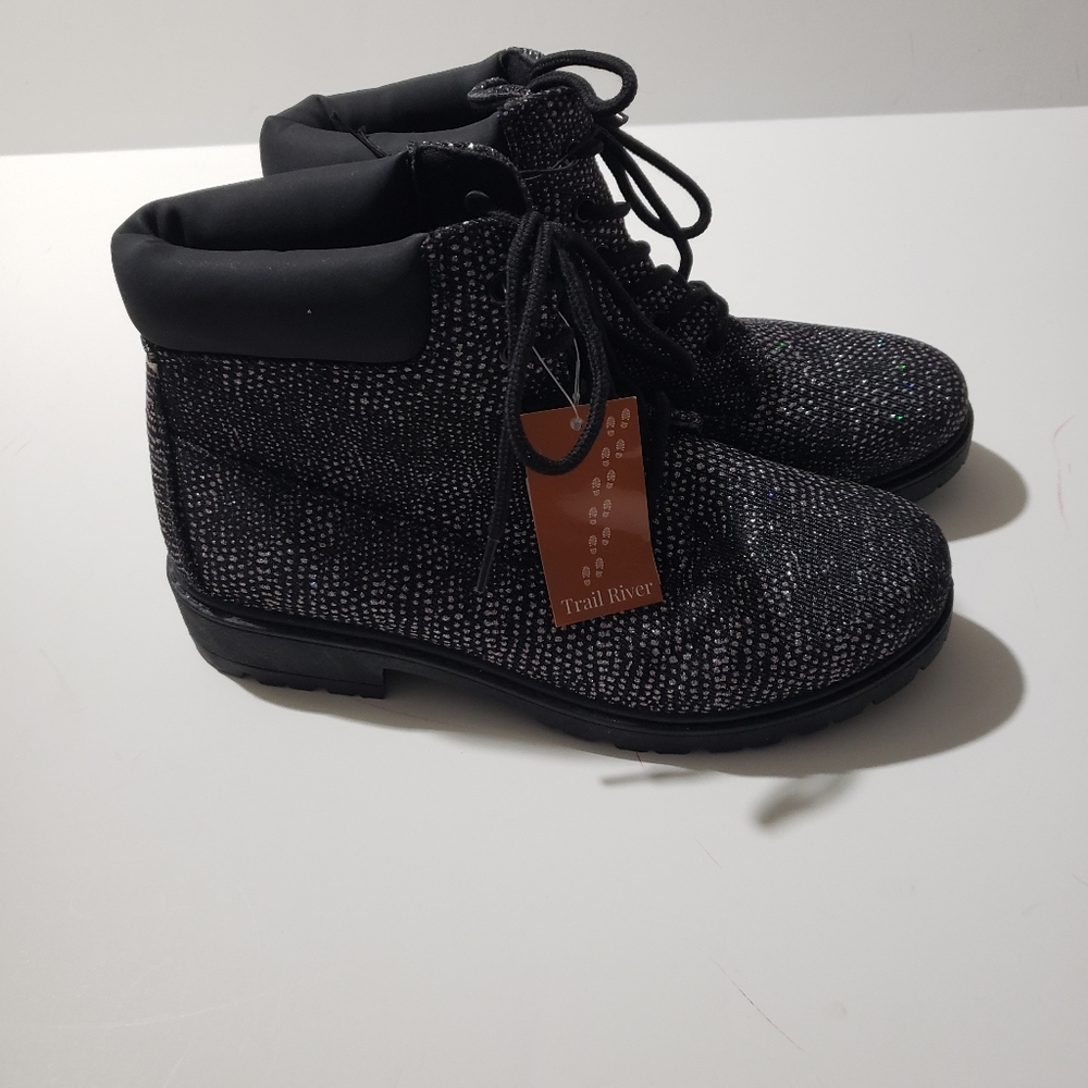 Trail river boots
